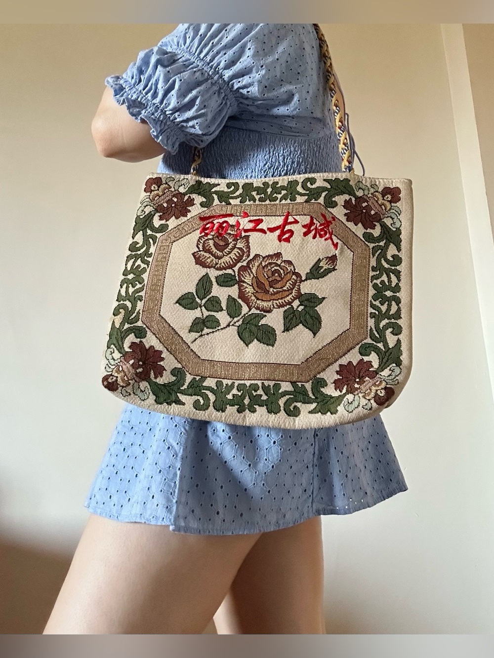 vintage floral tapestry embroidery rope handle tote bag